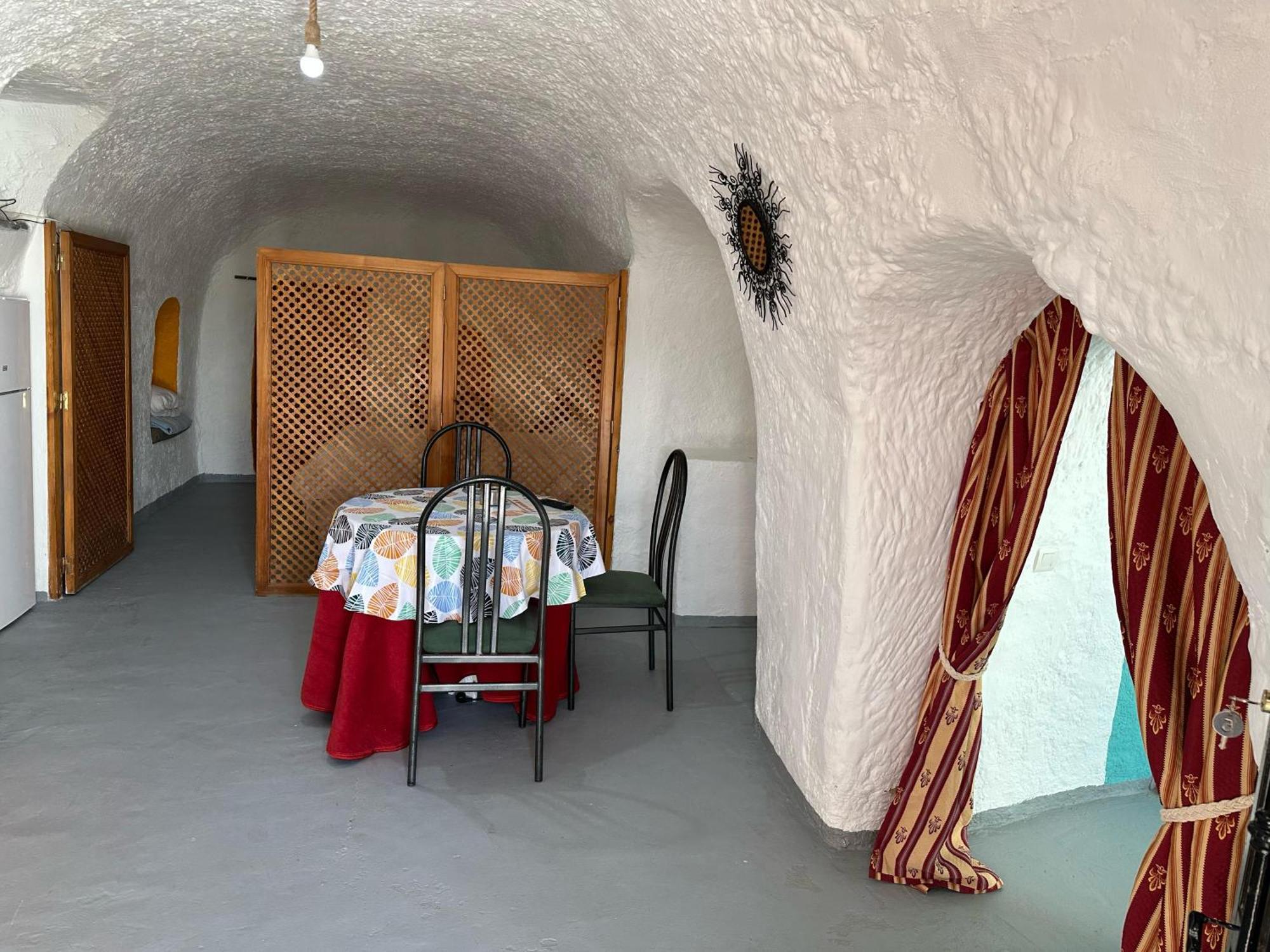 Alojamientos Cuevas Tiana El Aljibete المظهر الخارجي الصورة